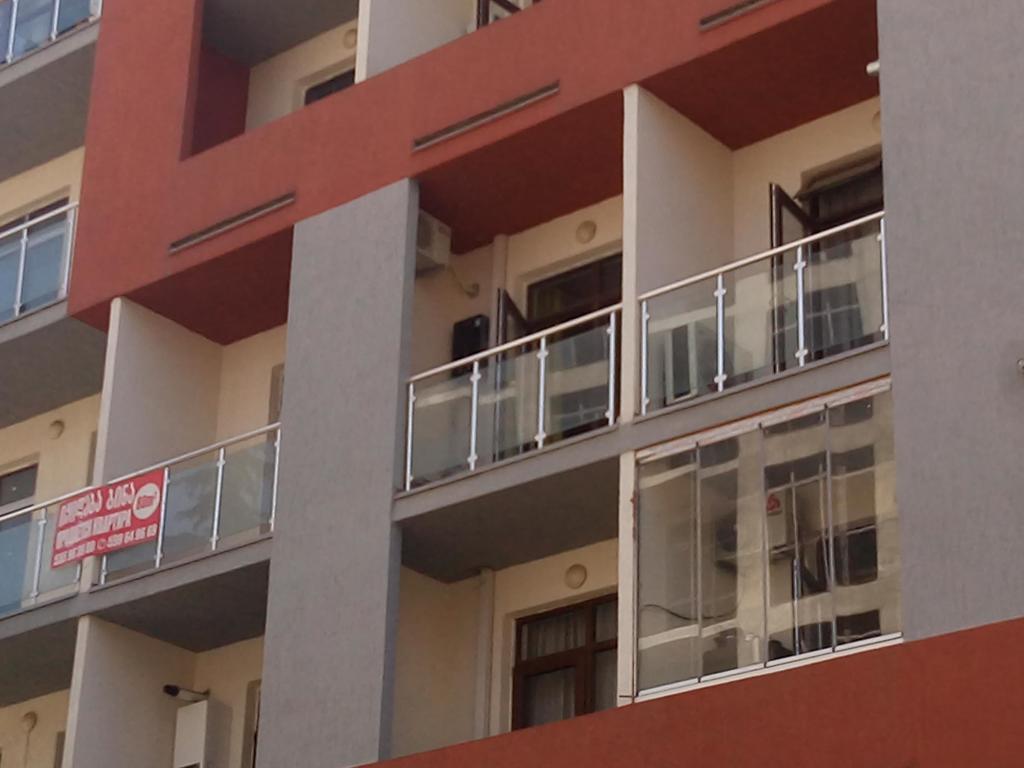 Studio Apartment In Batumi Luaran gambar