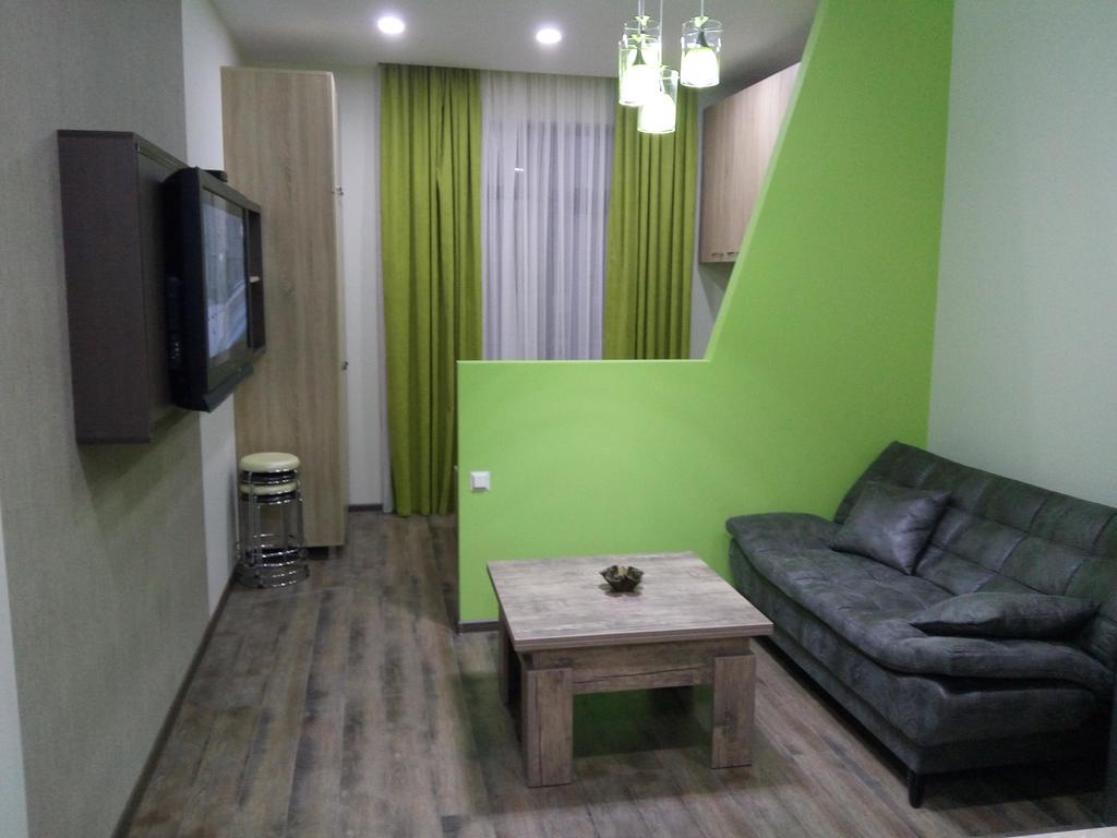 Studio Apartment In Batumi Luaran gambar